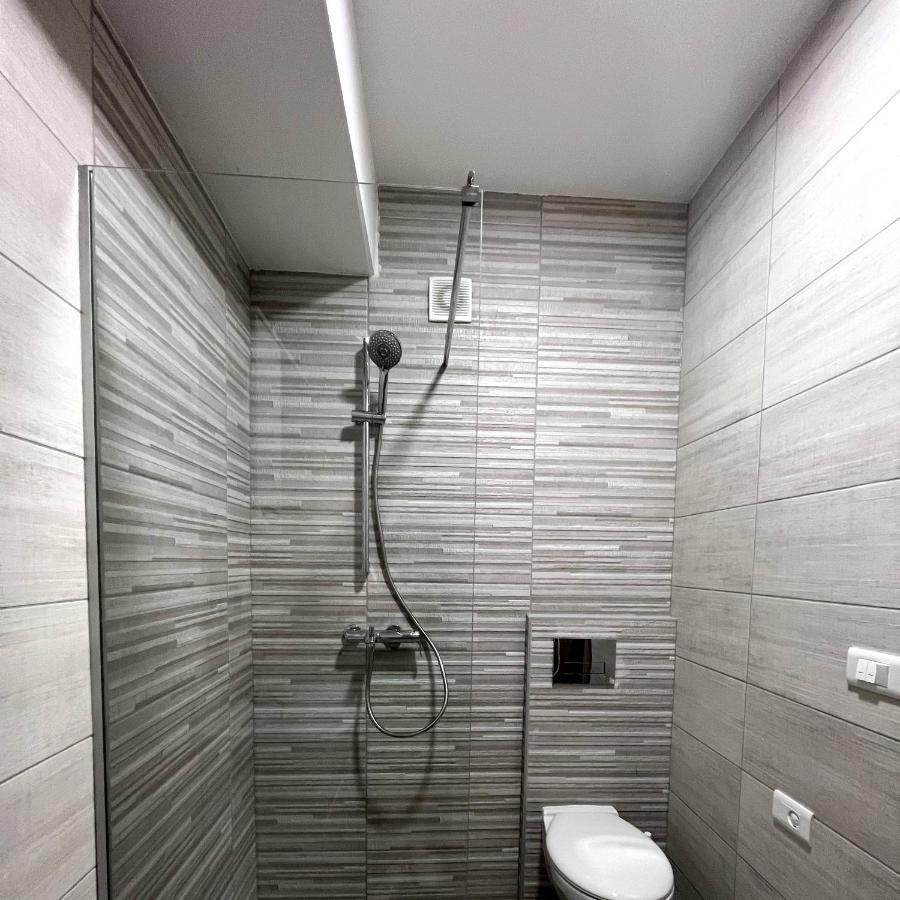 Darki Apartments 2 - Very Central Stay With Free Parking โอครีด ภายนอก รูปภาพ